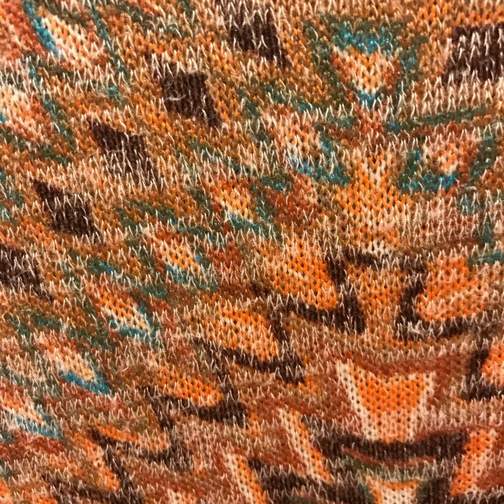 Fun patterned sweater - Picture 3 of 4